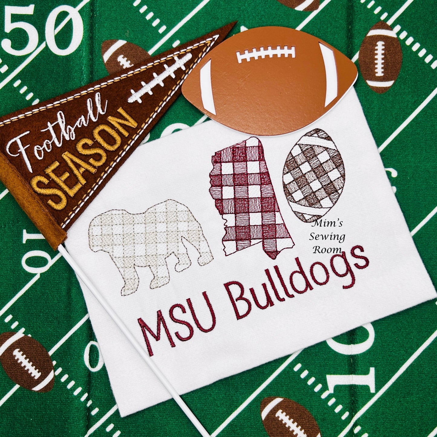 Bulldog, helmet, MS state trio design