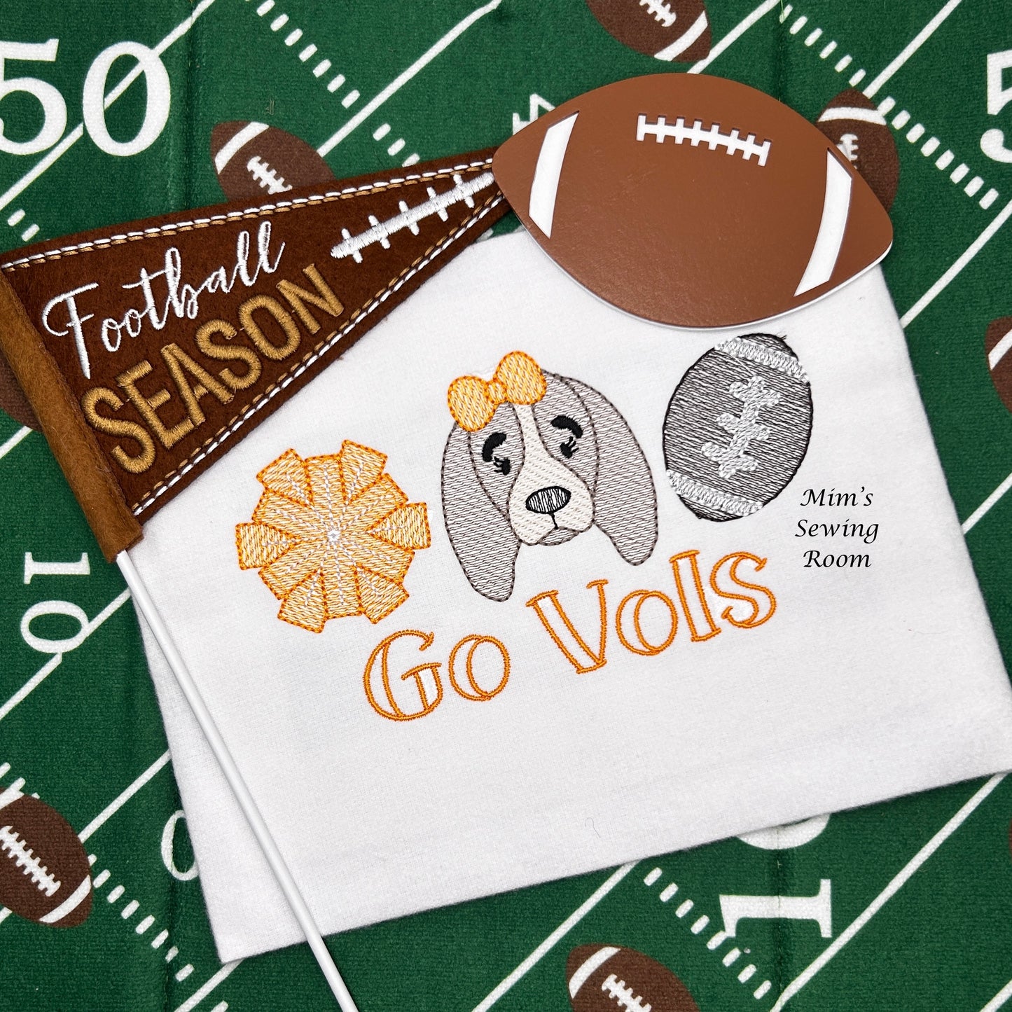 TN pompom trio design