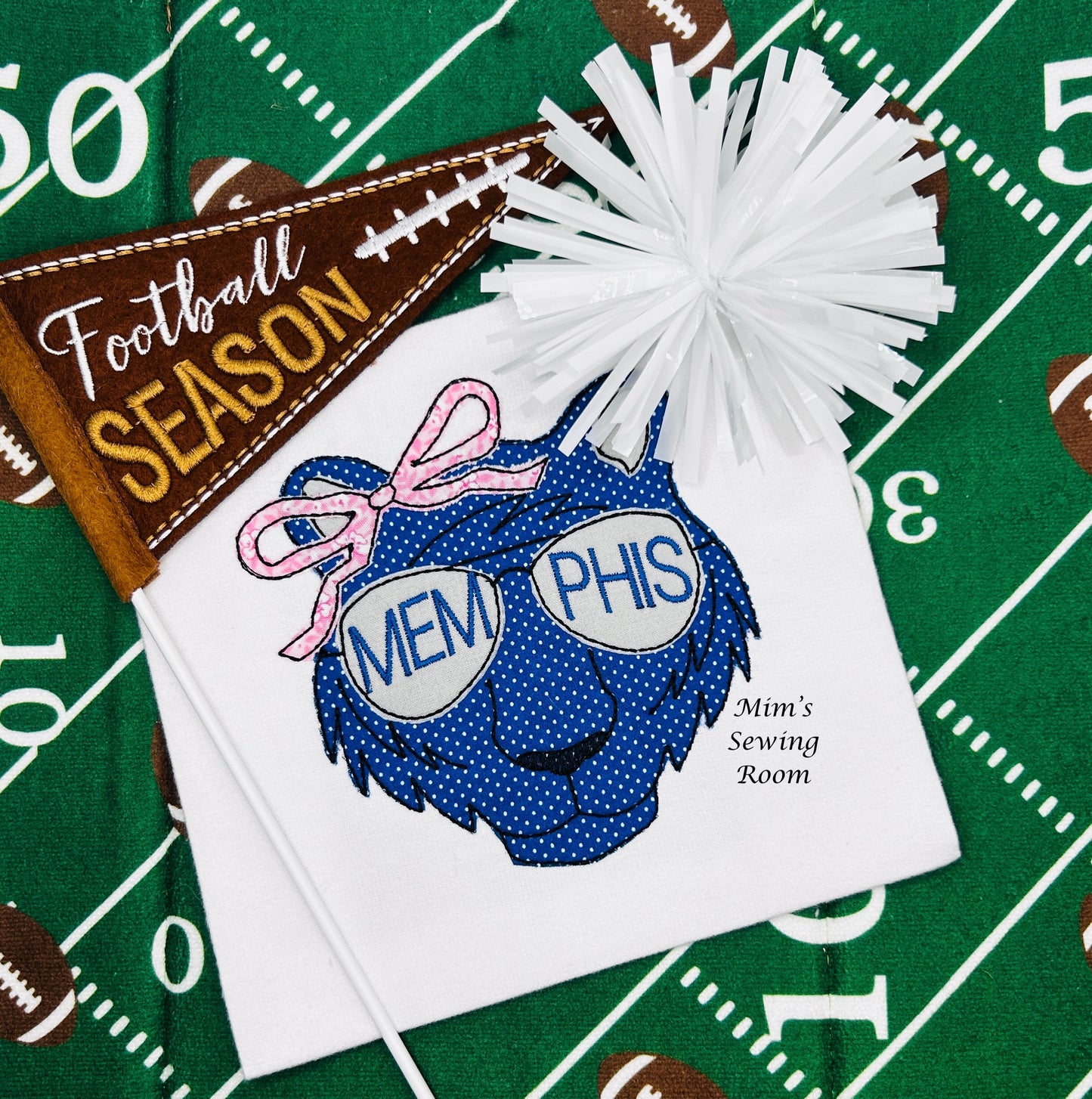 Tiger applique with bow and sunglasses